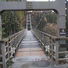 こんな橋が架かっていました