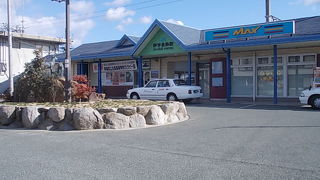 鹿の像がお出迎えしてくれます