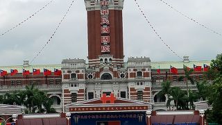 中からの総統府は　これまた見事！！