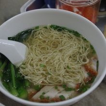 焼肉麺（ローストポークヌードル）汁あり