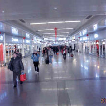 駅のコンコース