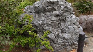 建長寺のさざれ石