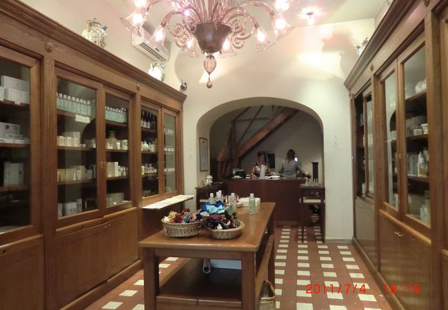 サンタマリアノヴェッラ薬局 コルソ デル リナシメント店 クチコミ アクセス 営業時間 ローマ フォートラベル サンタマリアノヴェッラ薬局 コルソ デル リナシメント店 クチコミ アクセス 営業時間 ローマ フォートラベル