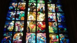 ミュシュの絵が見どころ