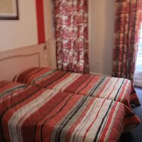 かわいらしい色調です