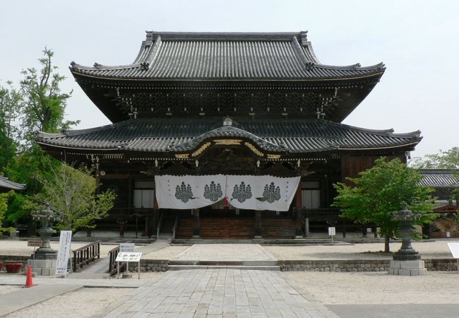 高田本山駅