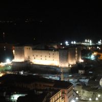 眼下に見える卵城（宿泊当日、打上げ花火上がってました）