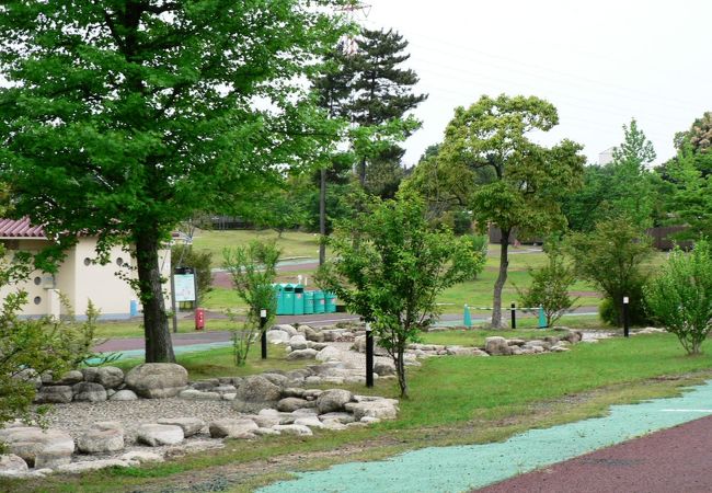 近鉄鈴鹿線平田町駅からだとタクシー約15分の鈴鹿サーキットのオートキャンプ場