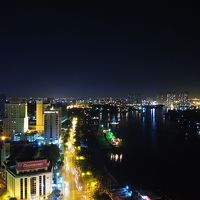 屋上プールバーからの夜景