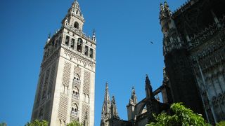 スペイン３大カテドラルのひとつ