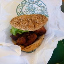 ラッキーピエロのチャイニーズチキンバーガー