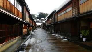 江戸時代にタイムスリップしたような街並み