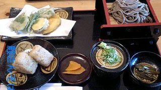 そば粉100％の十割そば！