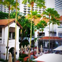 コロニアルな雰囲気がとっても素敵な中庭。