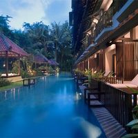 こちらはホテルのホームページからの写真。熱帯リゾート 