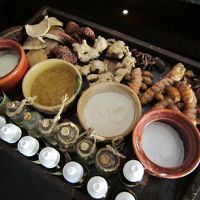 東洋っぽいスパイシーな香り。甘くうっとりする香りとは違う