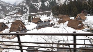 富山県側にある小さな合掌集落