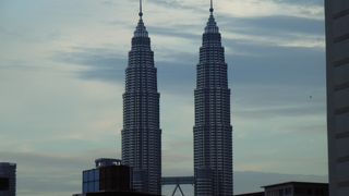 東南アジア随一の高層建築、夜の美しさは絶品！