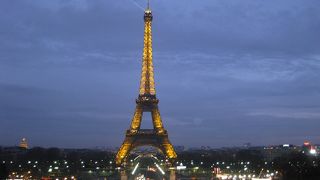 エッフェル塔を眺めるベストスポット