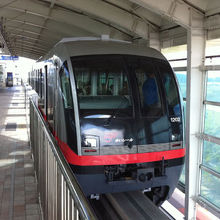 これがゆいレール。モノレールです。