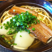 沖縄そば、上品で美味でした