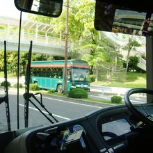 神戸を感じる、おしゃれなバスです