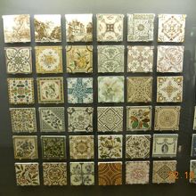 2階のタイルの展示