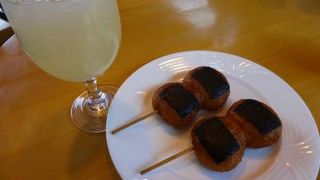 地元の名産品とお食事できる