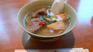 搭乗前の宮古そばの食べ収めは、ぜひここで