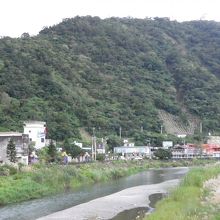 白米橋から見た蘇澳の山並み
