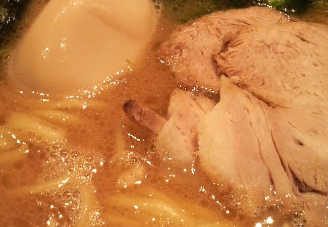 新橋の駅ビルの中でも家系ラーメンが食べれます