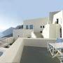 本物の洞窟ホテルでしか味わえない！the santorini