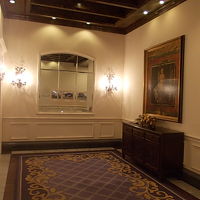 ゴージャスな雰囲気のエレベーターホール