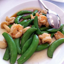 Sweet peas with shrimp 180B