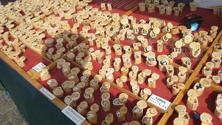 フィンランドらしい土産物が買える