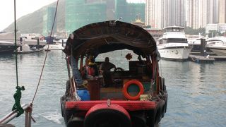 サンパン船に乗りました