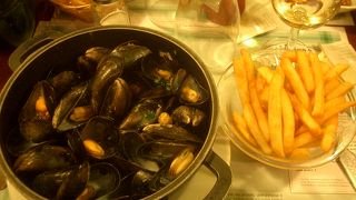 レオンはファミレスみたいなものかな。安くて家族的。