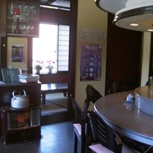 店内は小さいですが、アットホームな感じ。