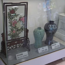出発階（２Ｆ）には韓国・中国の物品が展示されていました