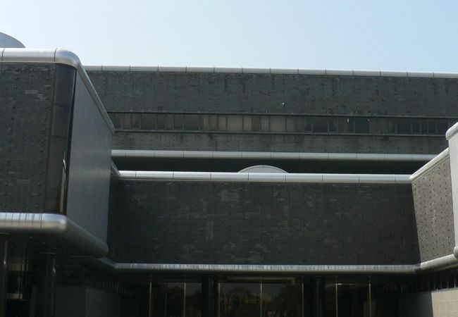 大阪モノレール　公園東口駅からが便利な国立民族学博物館（こくりつみんぞくがくはくぶつかん）