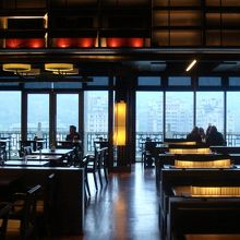 窓からの眺めもすてきです!