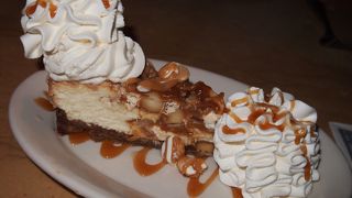 ボリューミーなチーズケーキ