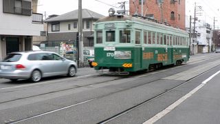 懐かしいちんちん電車が見られる帝塚山周辺