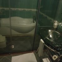 お風呂とトイレ・洗面はガラスで仕切られています