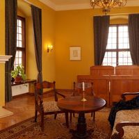 司令官の部屋　この部屋が9000円弱…