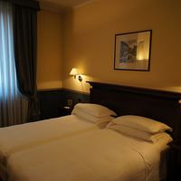 客室はアメリカ風に豪華で清潔です。