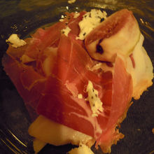 イタリア最高峰・幻の生ハムといわれるクラツッロズベッロ