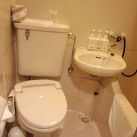 狭くて古い感じでしたが、掃除はきれいにされてました