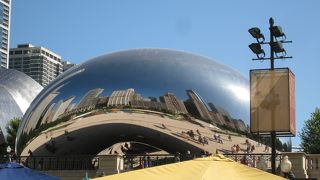 美術館へ行く途中に立ち寄りました