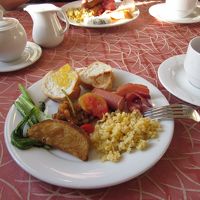 朝食はブッフェスタイル